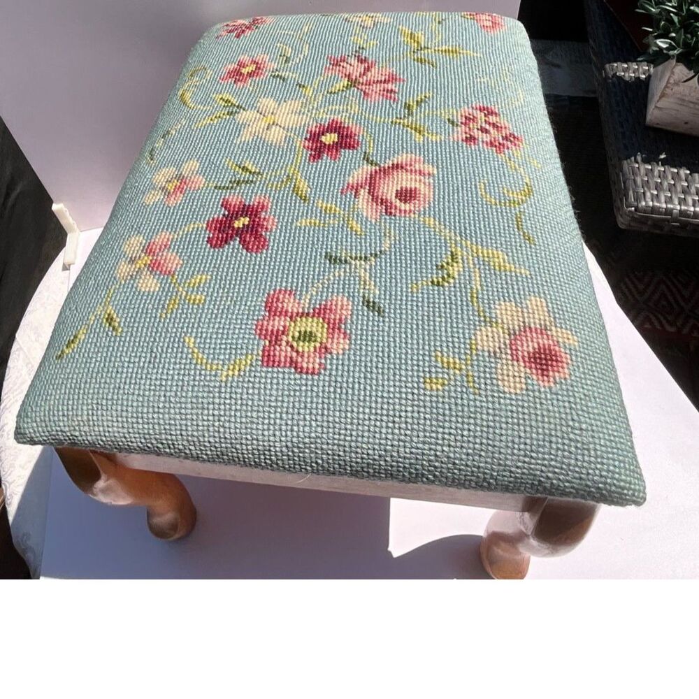Needlepoint Bench Vintage Floral Needlepoint stool coastal cottage Grandmacore - Picture 7 of 8